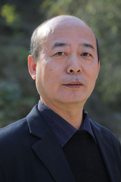 李勤
