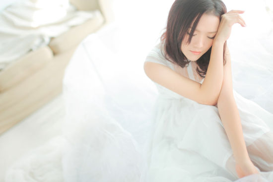 庄心妍《他说的谎》MV曝光