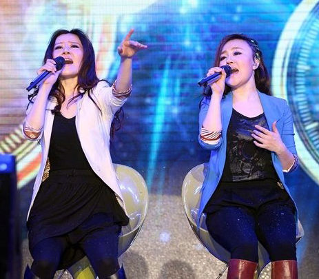 琪淇姐妹演唱会爆棚