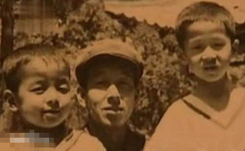 杨坤童年照曝光