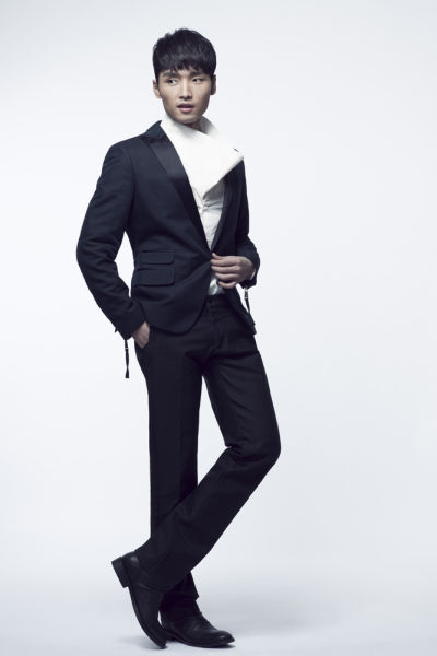 宇桐非 西装造型