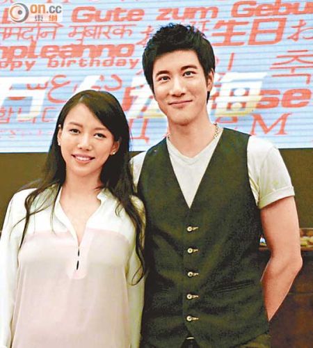王力宏表示已知道宝宝性别，但就卖关子不公开。