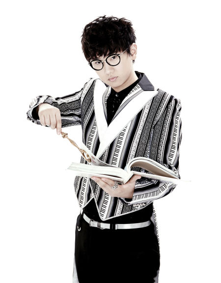 汪苏泷《雾都孤儿》宣传照