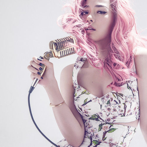 张靓颖《第七感》MV