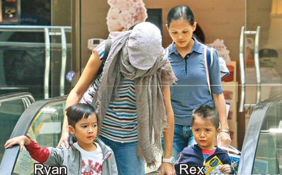 李克勤两个儿子曝光