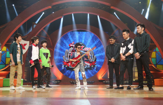 00后F4《天天向上》秀才艺