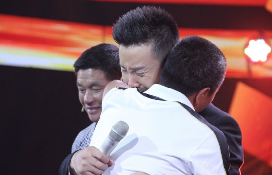 是什么神秘嘉宾的到来令刘和刚情感失控？