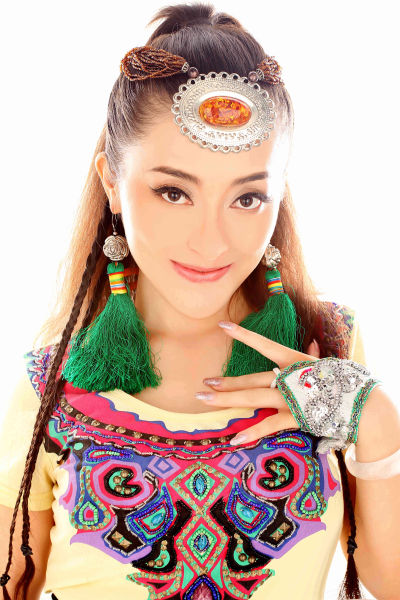 "彝苗公主"禾麻迪娜的汉名