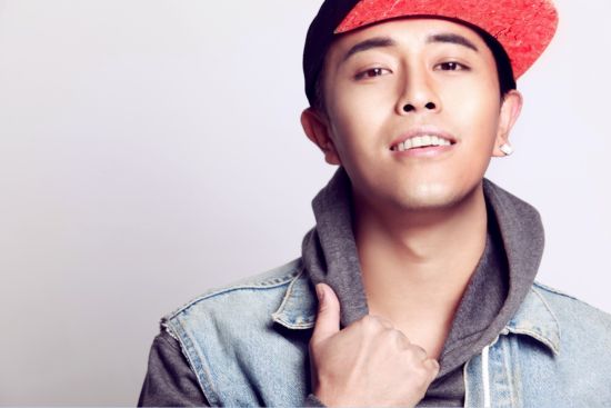 刘雨潼《不一样》:追梦青春