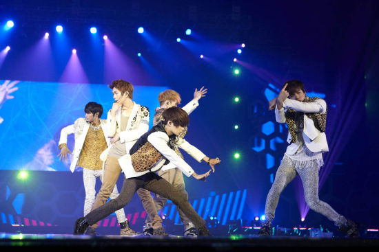 SHINee的《SHINee WORLDⅡin HONG KONG》现场