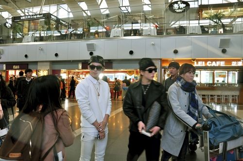 符龙飞等在机场