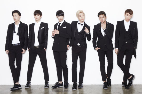 由左及右：崔星、Minkee、Sihoo、 J.Heart、Black J、Zion1