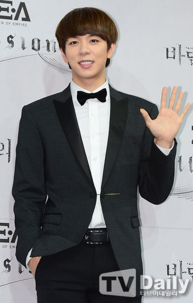 韩团ze A文俊英被中止活动再次发文道歉 手机新浪网