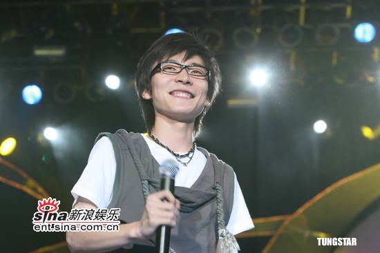 王啸坤：演自己的角色，唱自己的歌。