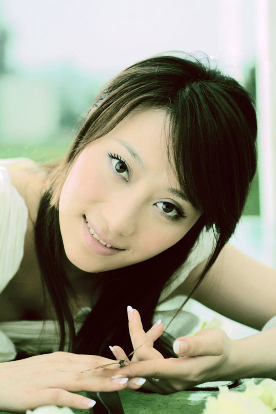 米亮《天使的脸》:学院派女歌手的流行音乐梦