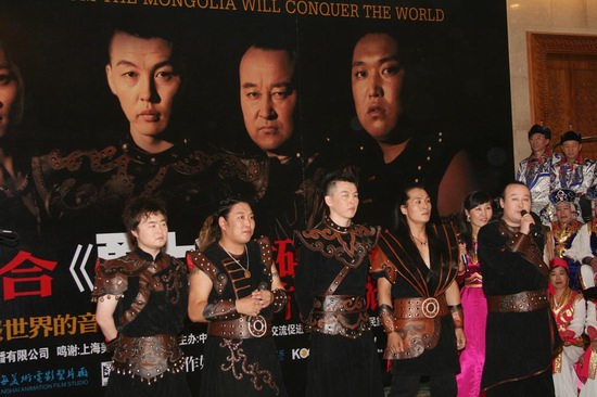 "黑骏马"组合发片 草原歌者化身蒙古《勇士》