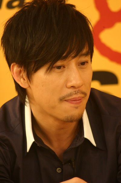 图文解小东复出携新歌做客聊天携新歌做客