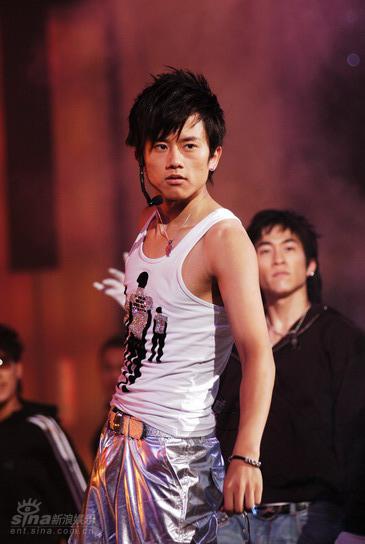 图文:2007快乐男声5进4-张杰厉视现场