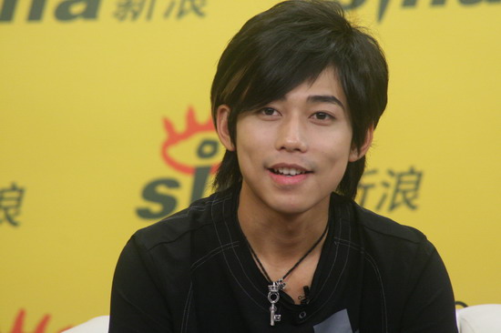 7月8日下午15时30分,快乐男声全国三强选手陈楚生 (blog) ,苏醒 (blog