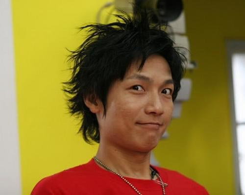 图文陈楚生罕见可爱发型凸显自然气质