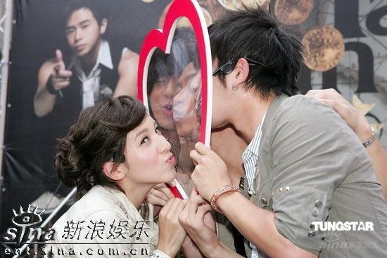 弹头,宇豪,张杰 (听歌,blog) ,lara,加紧练功,力图在舞台表演和做另