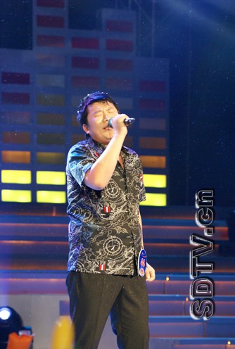 图文:联盟歌会陕西8进3--王双进"离歌"