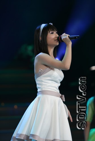 图文:联盟歌会北京8进3--高珊略显稚嫩