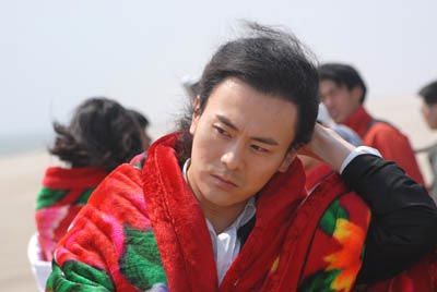 《爱是这辈子的坟》MV花絮