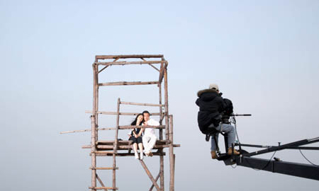 《爱是这辈子的坟》MV花絮