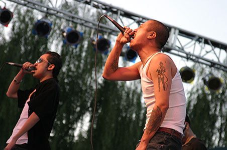 图文cmcb乐队演出现场精彩写真1