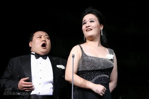 图文:纪念帕瓦罗蒂-李爽阮余群《波希米亚人》