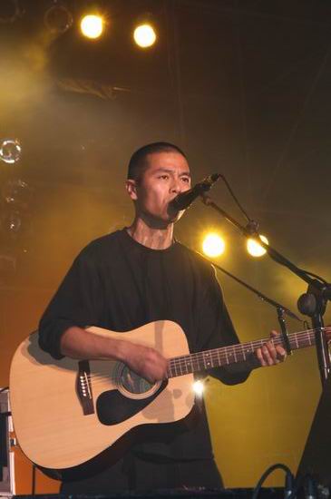 图文雪山音乐节第二天苏阳与乐队演出15