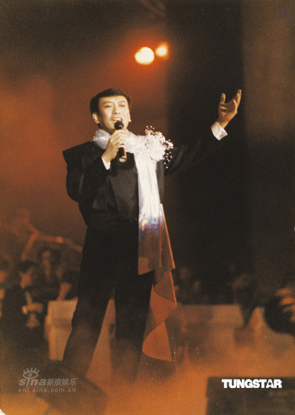 正文  陈淑芬表示早在1985年华星时代,首次跟罗文合作,当时罗文是首个
