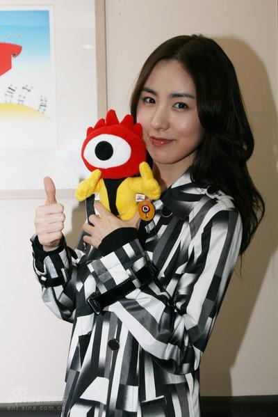 图文:简美妍余灏明合拍mv--简美妍赞小浪