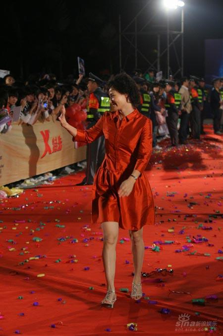 正文  新浪音乐讯 2007年11月10日晚,由东南卫视主办的"东南劲爆音乐