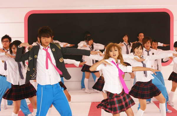 魏晨何洁《BOYS》MV