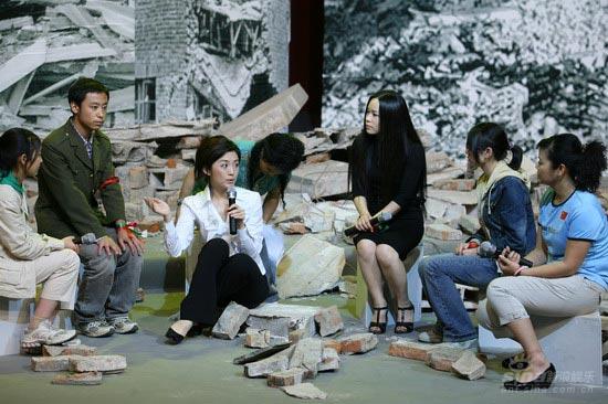 许戈辉讲述灾区故事