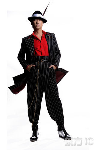 庾澄庆幽默扮相