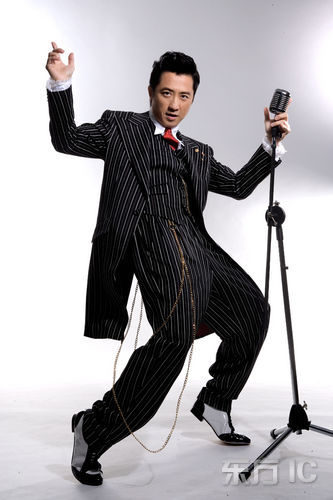 庾澄庆帅气亮相