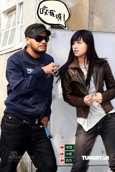 前辈面前老实点