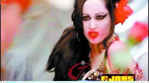 英伦“毒后”艾米·怀恩豪斯的山寨版