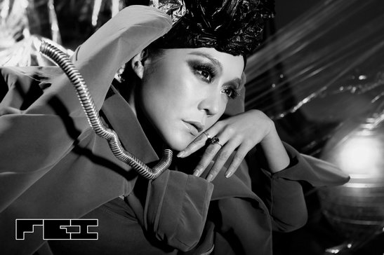 王菲菲喘息的女王系列写真