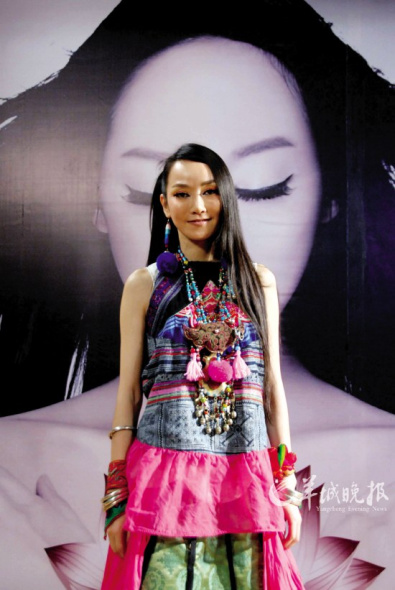 　萨顶顶对新专辑《天地合》充满信心 摄影魏辉