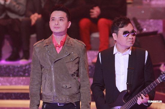 图文:tvb劲歌金曲颁奖礼--黄耀明刘以达