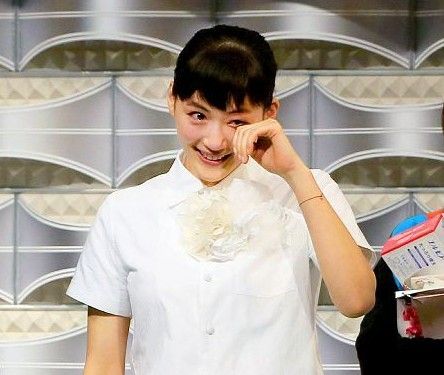 12月30日东京涉谷第64届NHK红白歌会总彩排上绫濑遥流泪