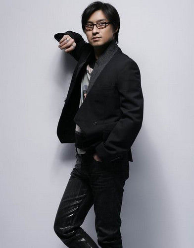 汪峰前妻再发声，称离婚后仍是亲人