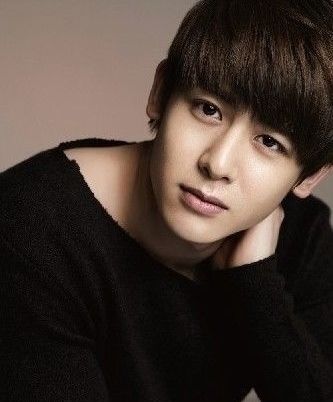 2pm尼坤被问感情问题惊慌 称"很幸福"