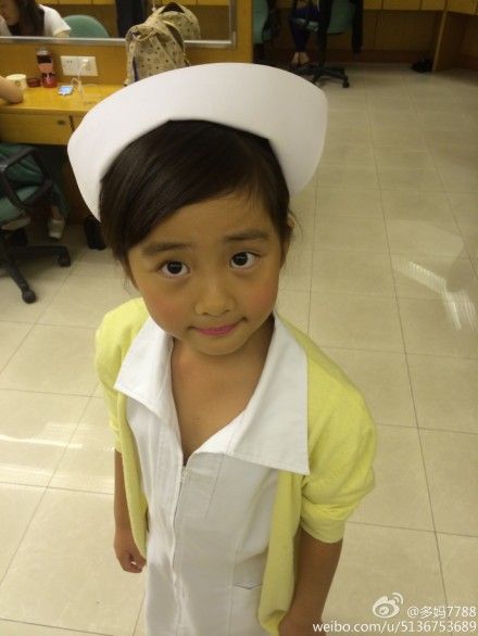 多多护士装萌萌哒