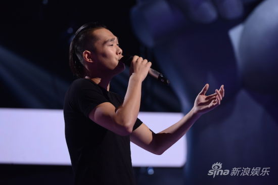 耿斯汉在好声音舞台上