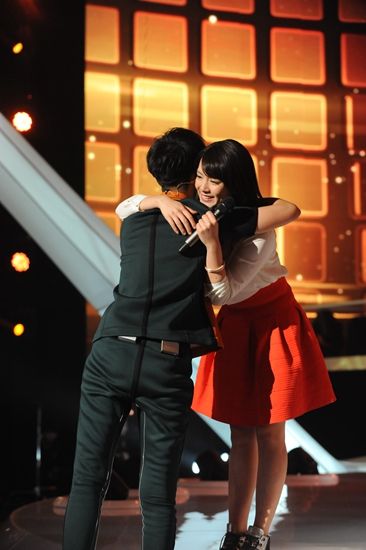 陈昊宇和李宇春拥抱